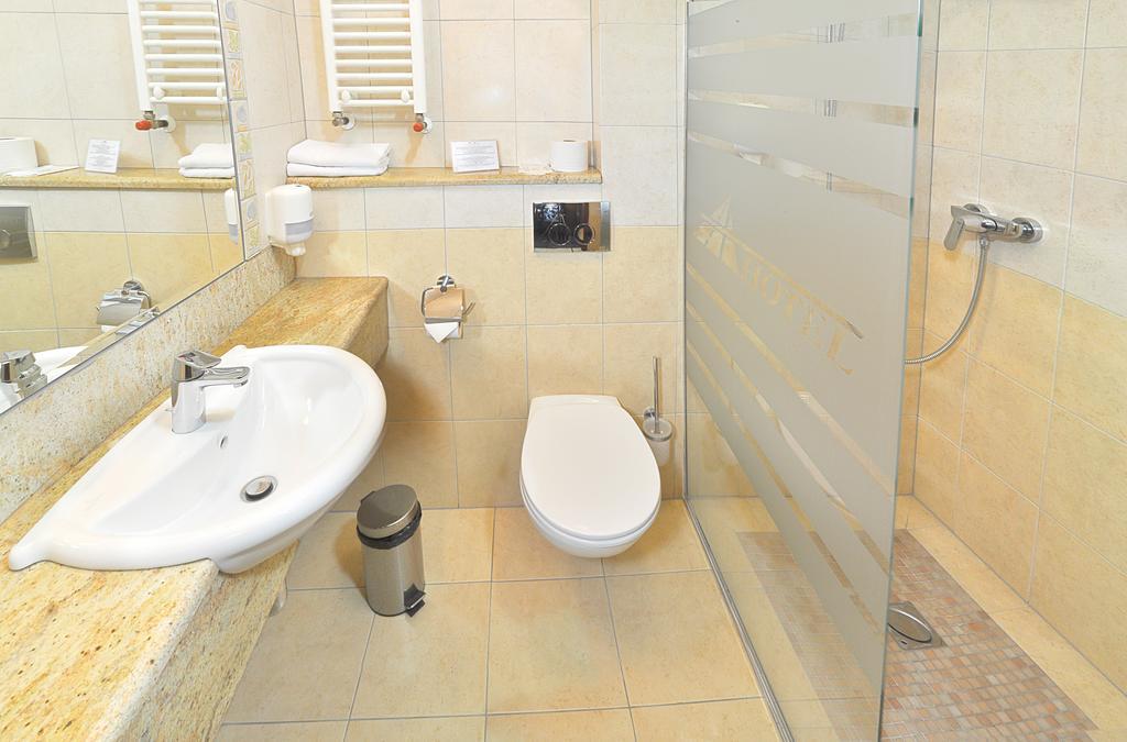 Ahotel Czechowice-Dziedzice Cameră foto